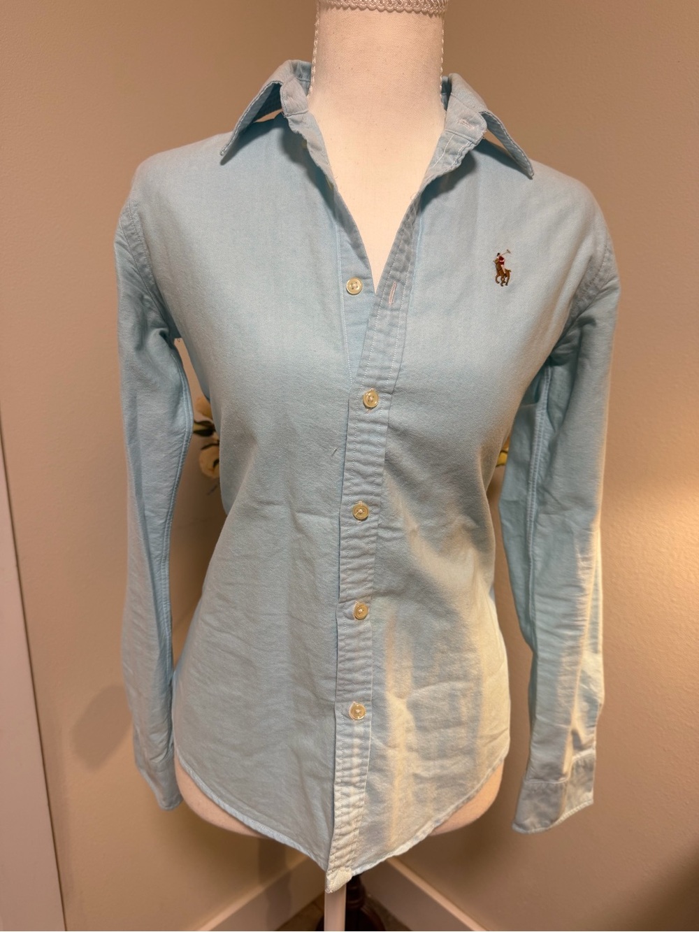 Ralph Lauren Light Blue Women's Button-Down Shirt Pony Preppy Classy - Picture 5 of 11